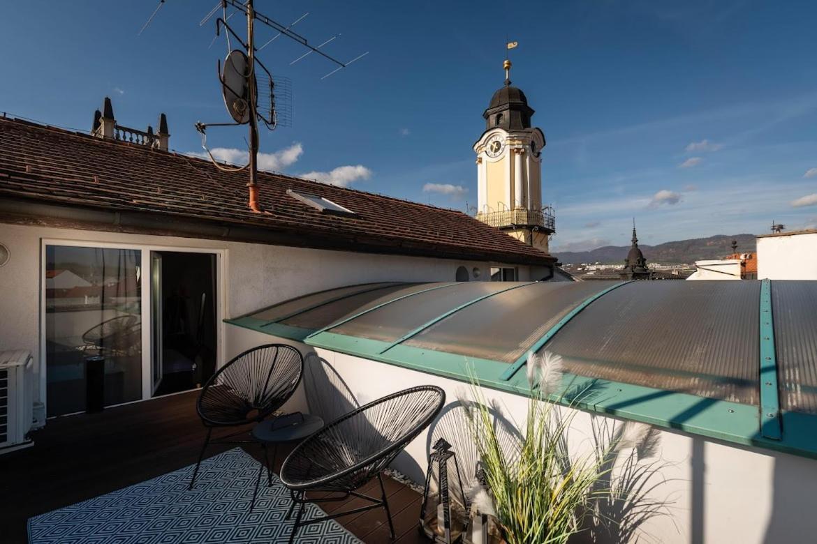 Pod Vežou 2 Appartamento Banská Bystrica